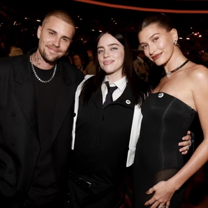 Billie Eilish Mewujudkan Mimpi Masa Kecilnya sebagai &ldquo;One Less Lonely Girl&rdquo; Milik Justin Bieber di Coachella