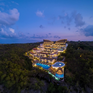 Renaissance Bali Uluwatu Merayakan Global Day of Discovery dengan Pasar Malam dan Peluncuran R-Finds