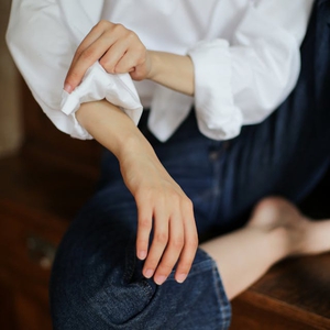 7 Tips Memilih Outfit Wanita Simple yang Stylish