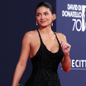 Kylie Jenner Secara Terbuka Cerita Tentang Prosedur Operasi Payudaranya