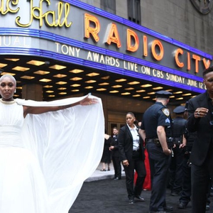 Simak Seluruh Penampilan Red Carpet di Tony Awards 2022