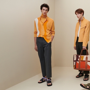 Elemen Akuatik Menjadi Inspirasi Herm&egrave;s untuk Koleksi Pria Musim Panas 2023