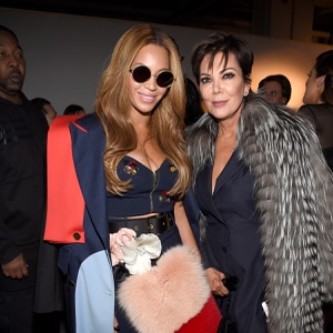 Beyoncé Tampil Mengejutkan di Pesta Ulang Tahun ke-70 Kris Jenner yang Glamor