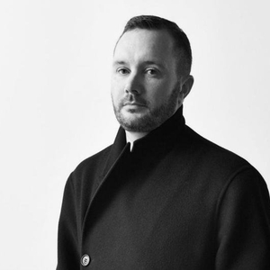 Siapakah Kim Jones? Simak 10 Fakta Tentang Direktur Kreatif Dior Men dan Fendi