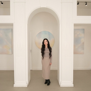 Melihat Pameran Kedua Tara Kasenda di Paris, dan Berbincang Tentang Seni