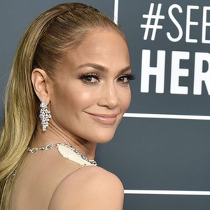 Momen J.Lo Tampil Seperti 