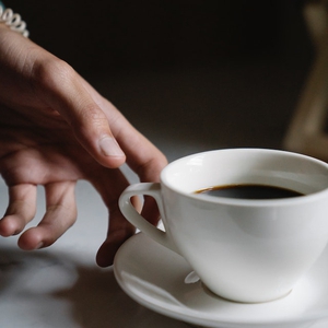 Ini Manfaat Minum Kopi Tanpa Gula, Bisa Bantu Diet Menurunkan Berat Badan!