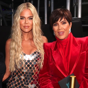Khlo&eacute; Kardashian dan Kris Jenner Ungkap Seluruh Rahasia Pesta Malam Natal Tahunan Mereka