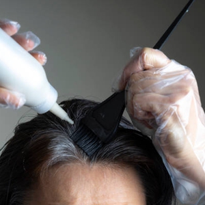 Cara Mewarnai Rambut Sendiri dengan Mudah di Rumah