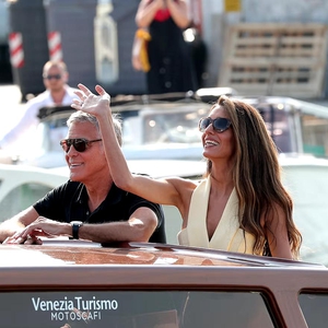 Para Bintang yang Terlihat Sudah Hadir di Venesia untuk Festival Film Internasional ke-82