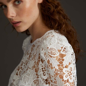 Label Busana Favorit Kate Middleton Kini Merancang Busana Pengantin