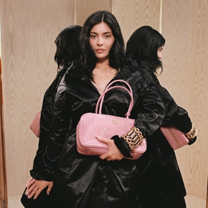 Miu Miu Dinobatkan sebagai 