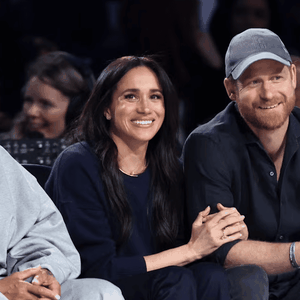 Pangeran Harry Bawa Nuansa Kerajaan ke Final Bersejarah Knicks dengan Penampilan Kejutan