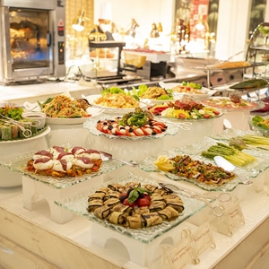 Akhir Pekan Menikmati Kuliner Eksotis di Orient8 Hotel Mulia Senayan Jakarta