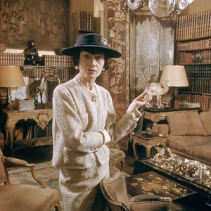 Museum Victoria & Albert di Britania Raya akan Menggelar Pameran Megah Coco Chanel