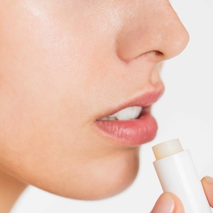 Rahasia dan Cara Agar Bibir Pink Alami