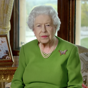 Ratu Elizabeth II Berikan Penghormatan kepada Pangeran Philip Saat Mendesak Aksi Iklim dalam Video Terbaru