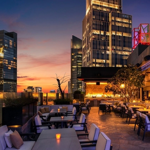 20 Rooftop Bar Terbaik di Jakarta