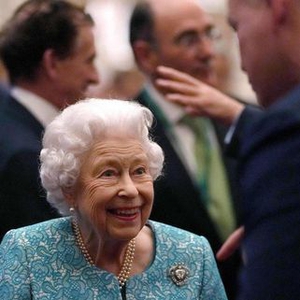 Ratu Elizabeth Batalkan Perjalanan ke Irlandia Utara Atas Rekomendasi Dokter