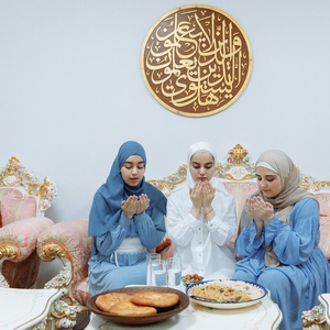 Hindari Gangguan Kesehatan Pasca Lebaran Dengan Pilihan Makanan Iftar yang Tepat