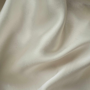 7 Jenis Kain Satin yang Bagus untuk Dress