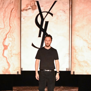 Anthony Vaccarello Resmi Hengkang dari Saint Laurent