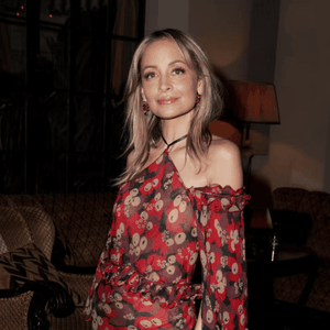 Nicole Richie Bergaya Boho Glam di Pesta Peluncuran Buku Didion &amp; Babitz