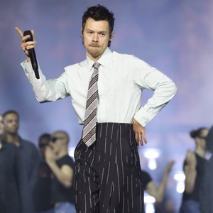 Harry Styles Singgung Pernikahan Taylor Swift dengan Cara yang Tak Terduga