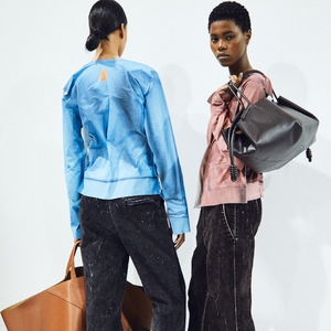 Spirit Kreativitas Mendominasi Panggung Loewe di Fall/Winter 2023