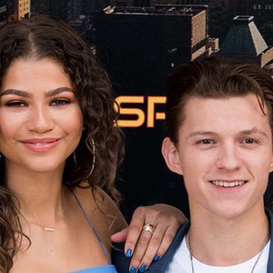 Tom Holland Unggah Ucapan Ulang Tahun yang Manis untuk Zendaya