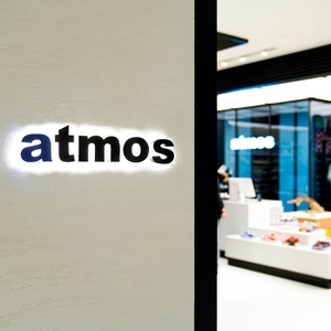 Selebrasi Pembukaan Gerai Kedua Atmos Indonesia yang Turut Memamerkan Karya Seniman Lokal