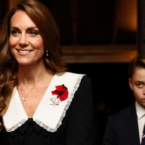 Putri Kate Menghormati Warisan Keluarga dengan Mengenakan Perhiasan Milik Ratu Elizabeth II dan Putri Diana