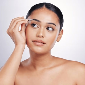 Cara Memilih Warna Alis yang Cocok untuk Kulit Sawo Matang 