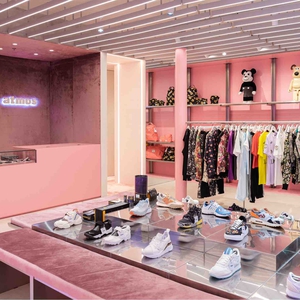 Atmos Pink Resmi Hadir di Jakarta Dengan Kurasi Busana dan Sneakers Khusus Untuk Perempuan