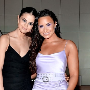 Selena Gomez dan Demi Lovato Bertemu Kembali untuk Pertama Kalinya dalam Satu Dekade