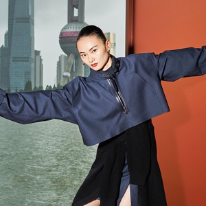 Hermès Hadirkan Koleksi Musim Gugur/Dingin 2025 di North Bund Bay, Shanghai