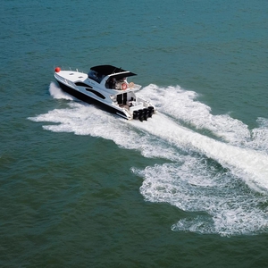 Mengelilingi Keindahan Kepulauan Seribu dengan Speedboat Tepercaya Sea Leader Marine