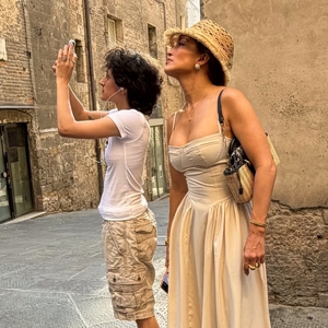 Jennifer Lopez Bagikan Foto Road Trip Italia Bersama Anak-Anaknya