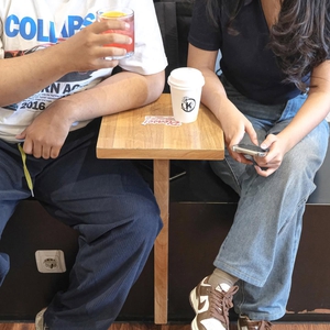 7 Spot Coffee Shop di Solo dengan Suasana Cozy yang Wajib Anda Kunjungi
