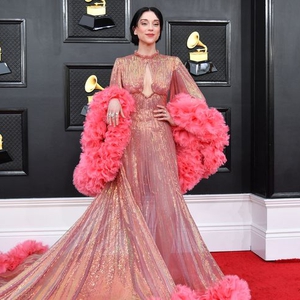 Pakaian Terbaik di Ajang Grammy Awards ke-94