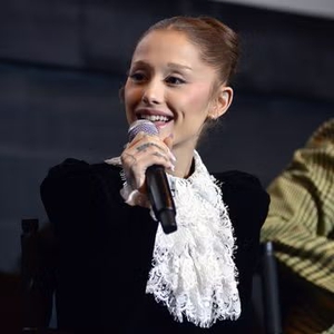 Lagi, Ariana Grande Angkat Suara Tentang Bagaimana Publik Mengomentari Penampilannya