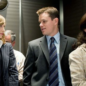 Butuh Inspirasi Pakaian Kantor? Tengok Ragam Gaya Menarik dari 12 Film dan Serial Televisi Ini!