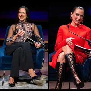 Dua Lipa Tutup Rangkaian Perjalanan di London Literature Festival dengan Busana dari Schiaparelli