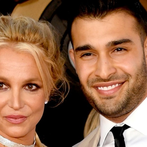 Britney Spears Memuji Sang Pacar, Sam Asghari, yang Membantunya Melalui 