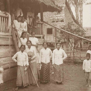 Cerita Menarik Tentang Evolusi Kebaya di Indonesia dan Kaitannya dengan Feminitas