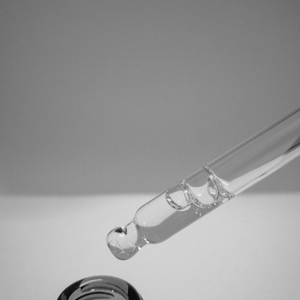 Apakah Salicylic Acid Boleh Dicampur Dengan Niacinamide?