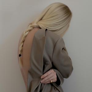 Intip Cara Alami Mengatasi Rambut Rontok