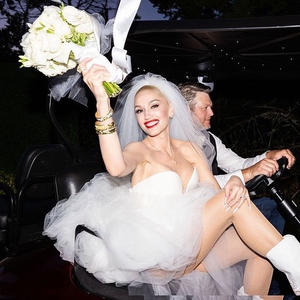 Akhirnya Gwen Stefani dan Blake Shelton Resmi Menikah Setelah 6 Tahun Bersama