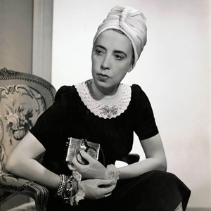 V&A Akan Menyelenggarakan Pameran Schiaparelli Pertama di Inggris
