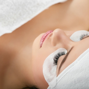 Ini Perbedaan Lash Lift dan Eyelash Extension